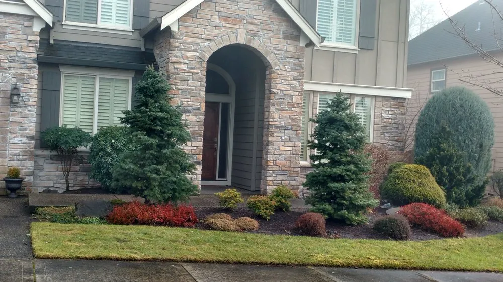 Custom outdoor landscaping in Vancouver, WA by Grand-View Landscape