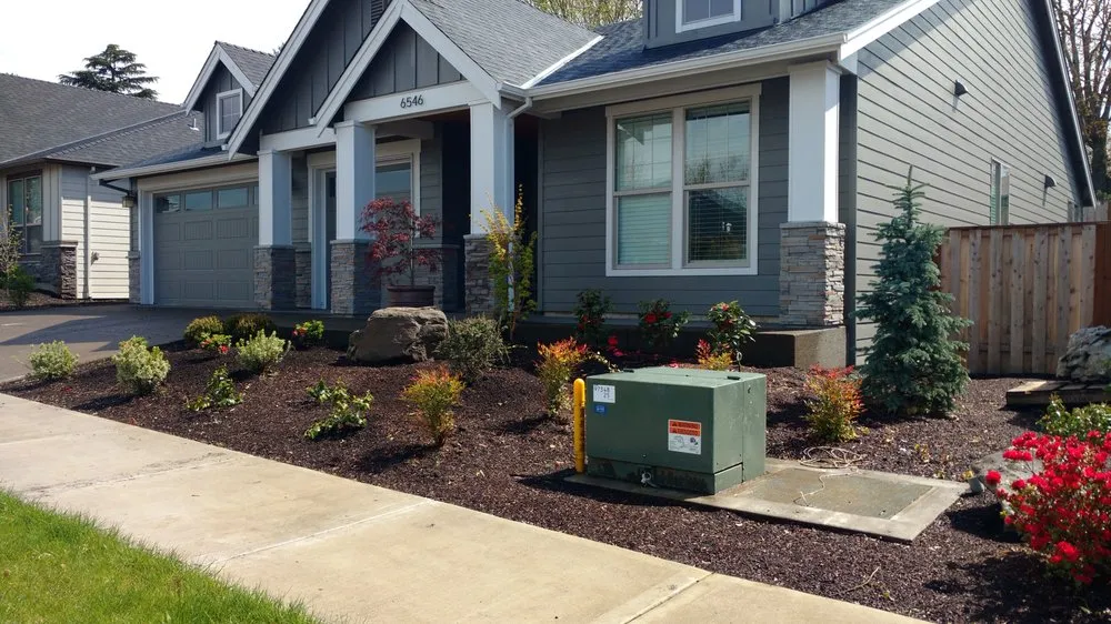 Professional yard cleanup service for homes across Vancouver, WA - Grand-View Landscape