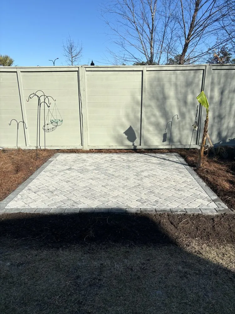 Trusted yard maintenance in North Myrtle Beach, SC by Grande Landscaping