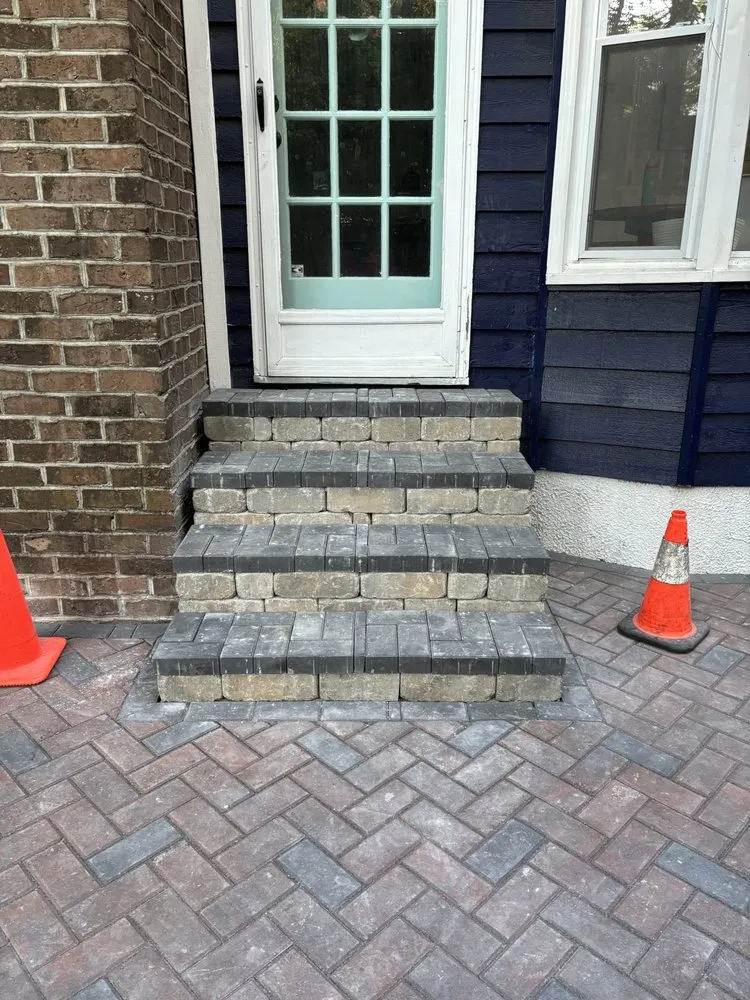 Reliable lawn mowing service with custom design in North Myrtle Beach, SC by Grande Landscaping