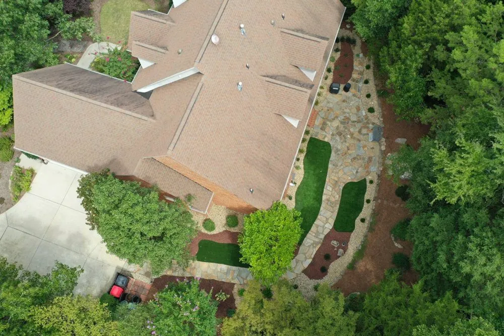 Affordable yard maintenance in Charlotte, NC - Grandeur Hardscapes and Services