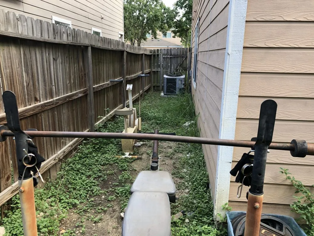 Expert lawn mowing service experts serving Devine, TX - Grandma Hands with Lots of Love