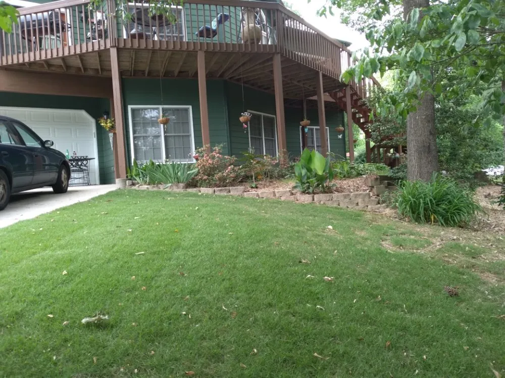 Custom landscape design experts serving Dawsonville, GA - Grandmas Boys