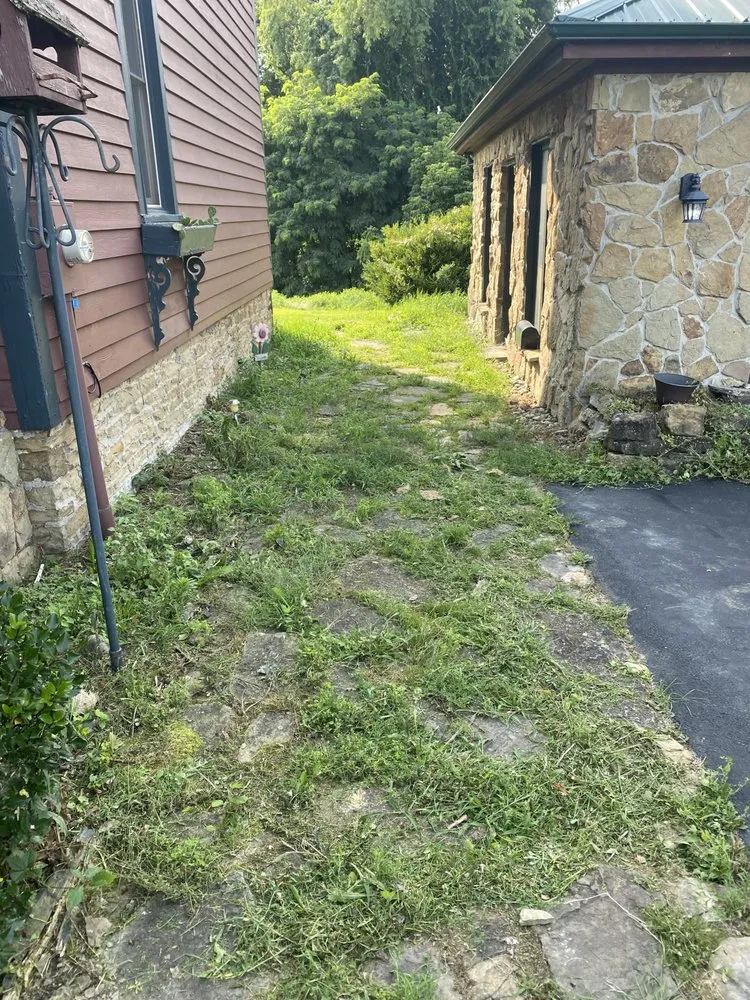 Professional garden landscaping experts serving Washington, PA - Grandmaster Lawn & Landscape