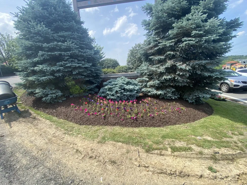 Trusted residential landscaping with custom design in Washington, PA by Grandmaster Lawn & Landscape