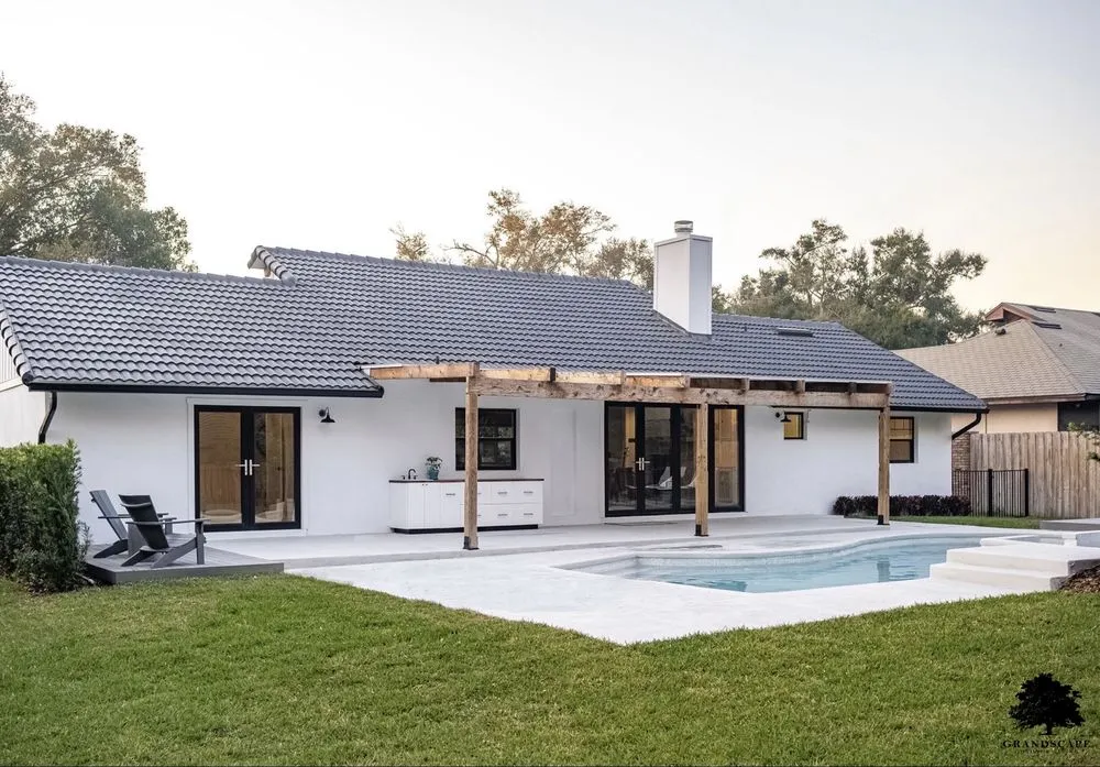 Top-rated yard cleanup service near you across Orlando, FL - Grandscape Outdoor Living