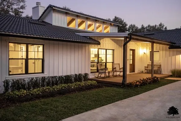 Grandscape Outdoor Living Logo