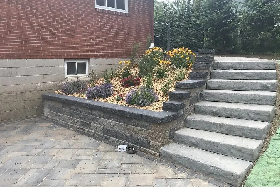 Professional yard cleanup service in Pittsburgh, PA - Grandscapes Landscape Construction