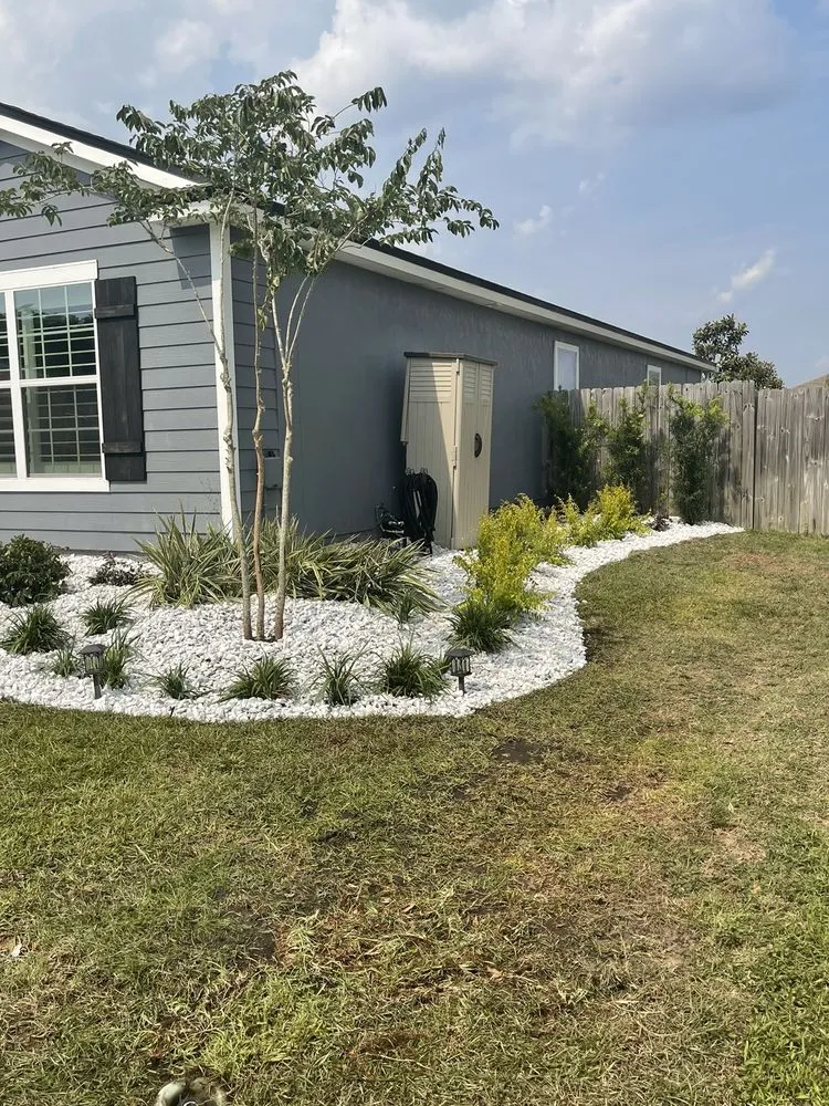 Custom landscape design experts serving Green Cove Springs, FL - Grandscapes North