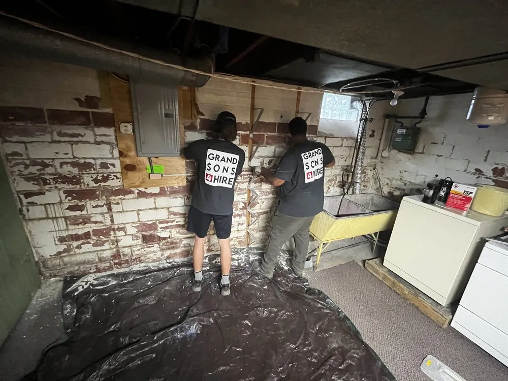 Expert lawn care service experts serving Lyndhurst, OH - Grandsons 4 Hire