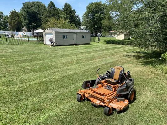 Grandview Lawncare Logo