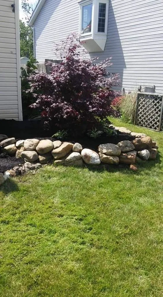 Local landscape design in Akron, OH by Grantham Lawn Care And Design