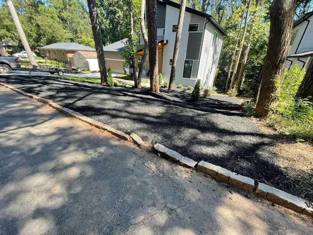 Reliable yard maintenance in Atlanta, GA - Grantlanta Lawn