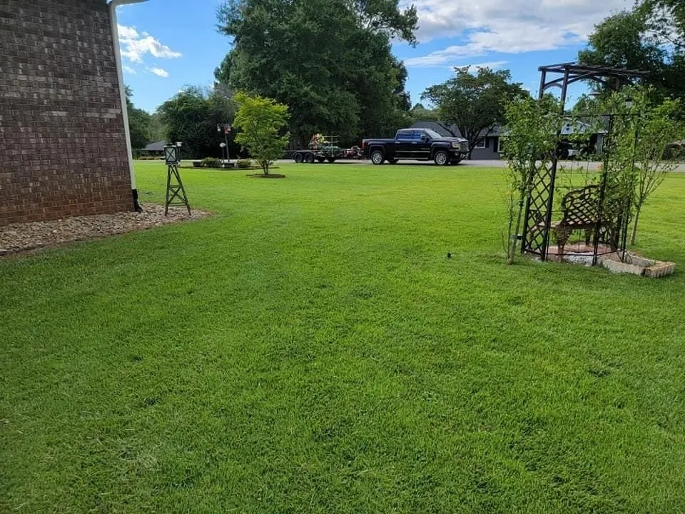 Top-rated landscape design experts serving Anderson, SC - Grants landscaping & lawn care