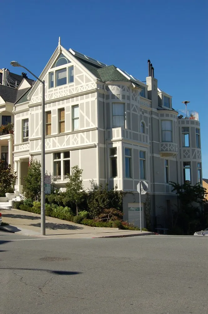 Reliable yard cleanup service experts serving Manassas, VA - Graphagenix