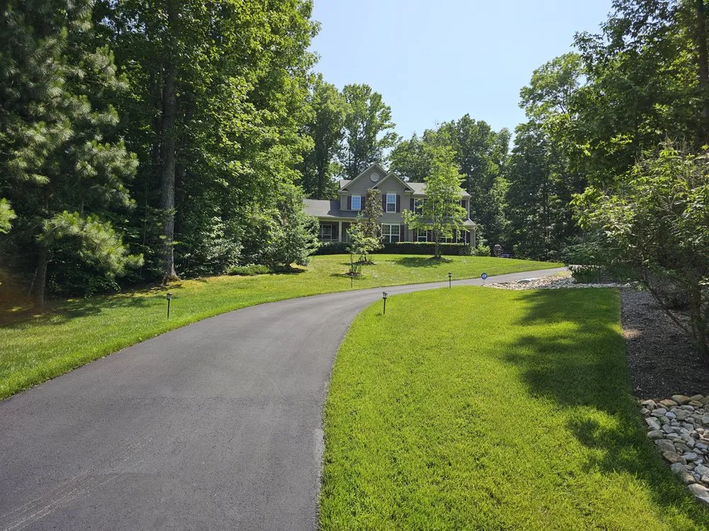 Top-rated lawn care service with custom design in Manassas, VA by Graphagenix