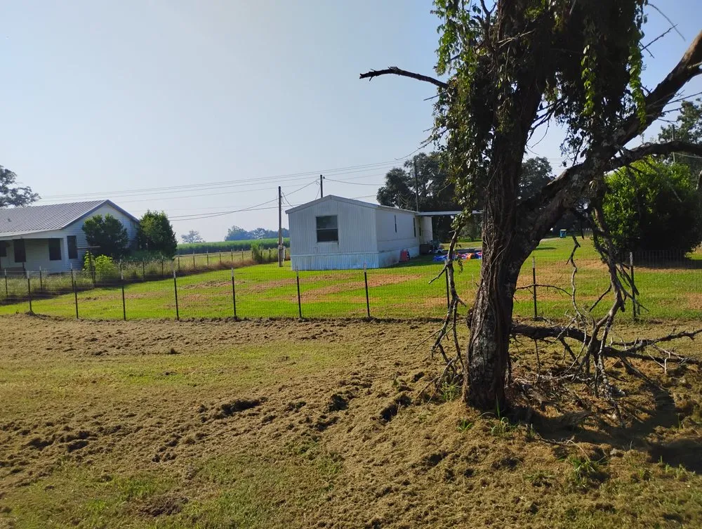 Trusted landscape installation in Saint Martinville, LA - Grass & Handy Maintenance