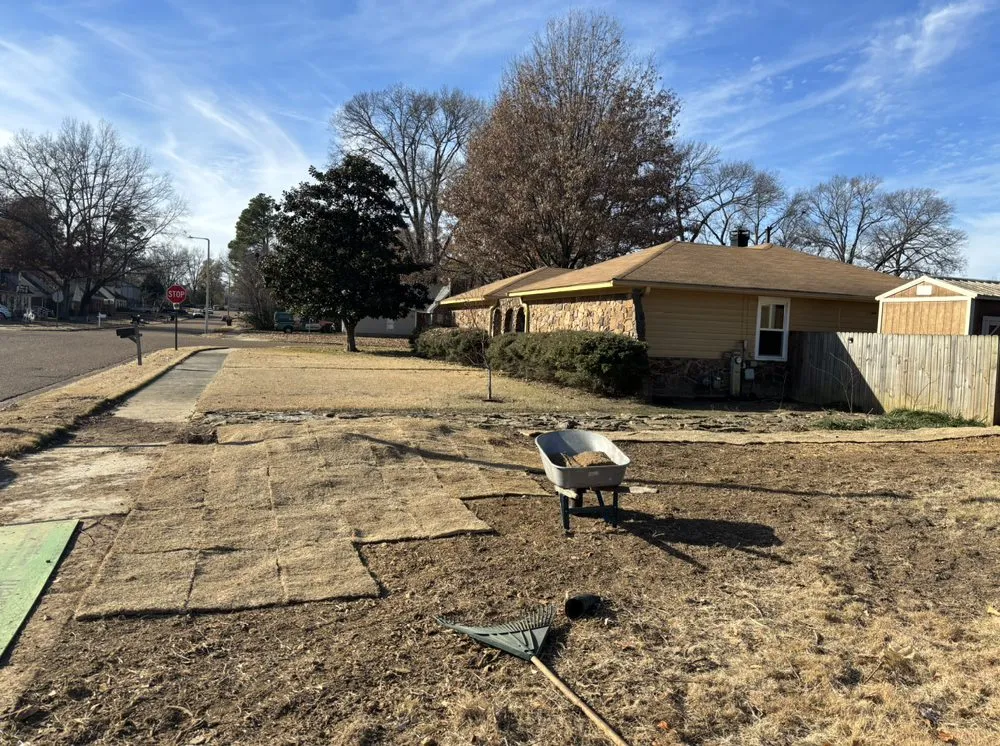 Top-rated lawn mowing service in Arlington, TN - Grass and Garden