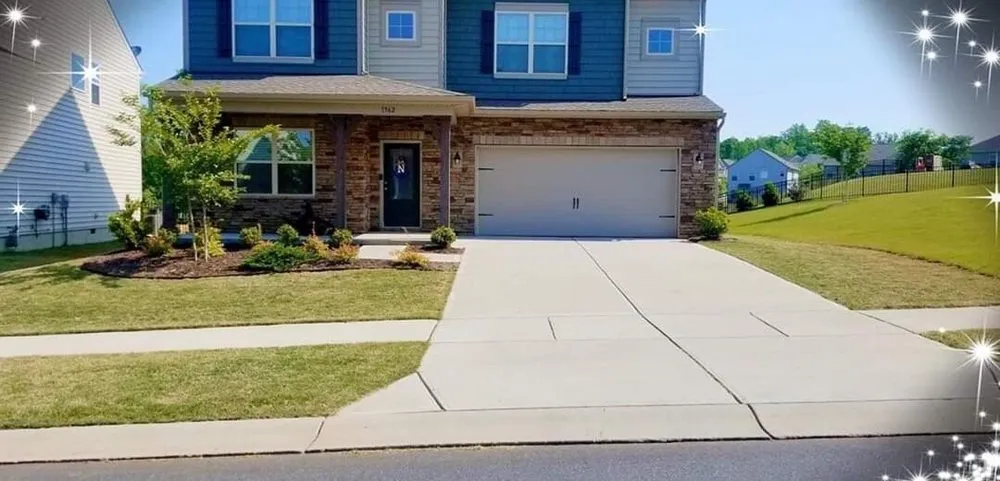 Professional garden landscaping in Mcconnells, SC by Grass Barber