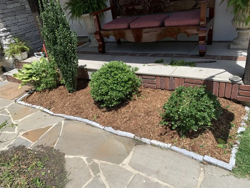 Affordable landscaping services in La Vergne, TN by Grass bros