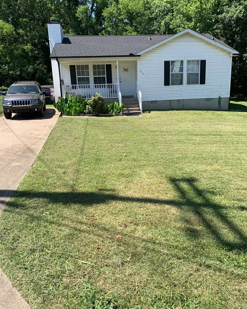 Affordable garden landscaping experts serving La Vergne, TN - Grass bros