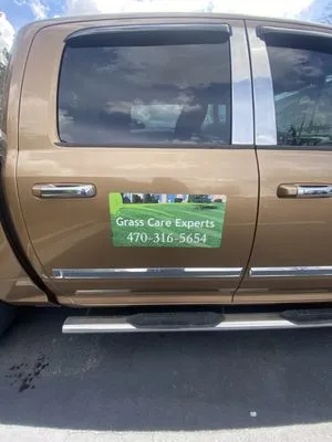 Grass CareExperts Logo