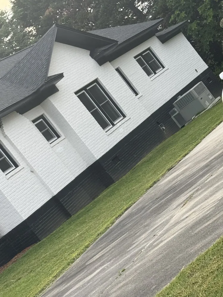 Top-rated outdoor landscaping for year-round maintenance in Burlington, NC by Grass Choppers