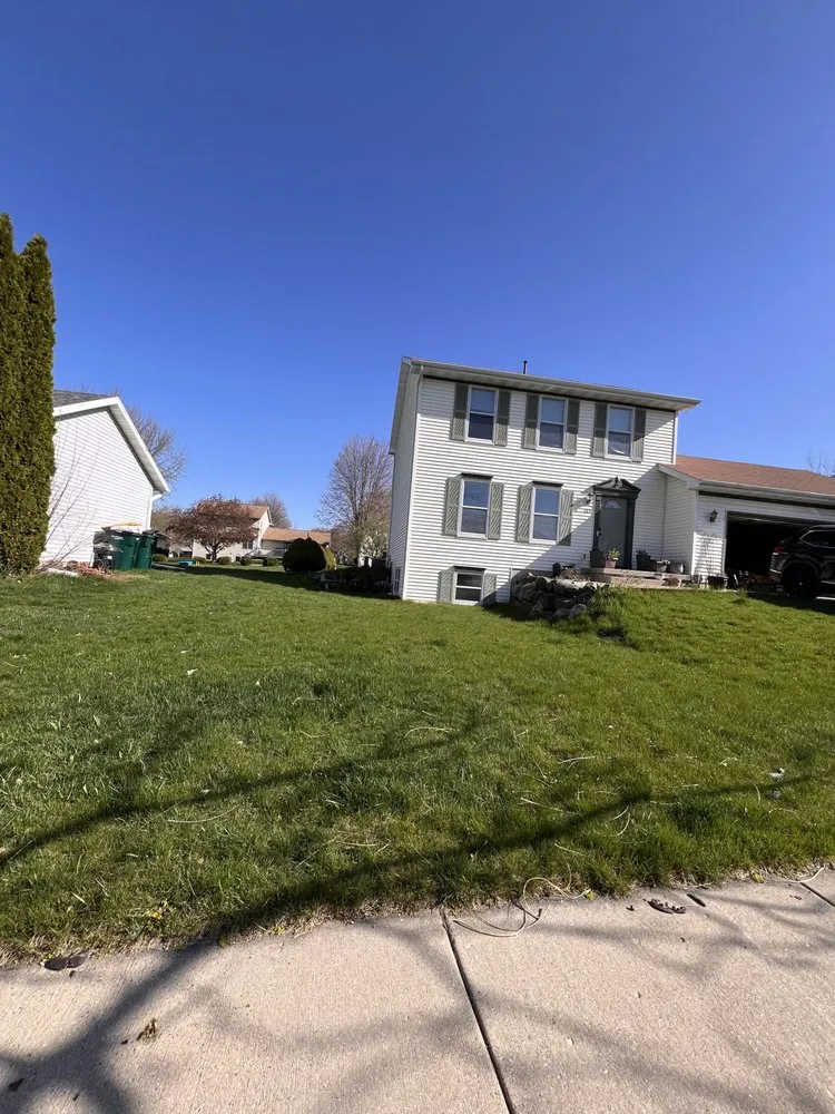 Reliable yard maintenance in Cottage Grove, WI by Grass Clippers