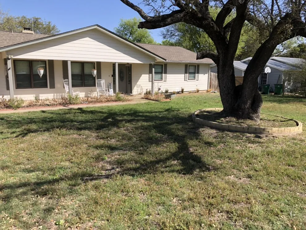 Expert outdoor landscaping for beautiful yards across Brazos Bend, TX - Grass Daddy