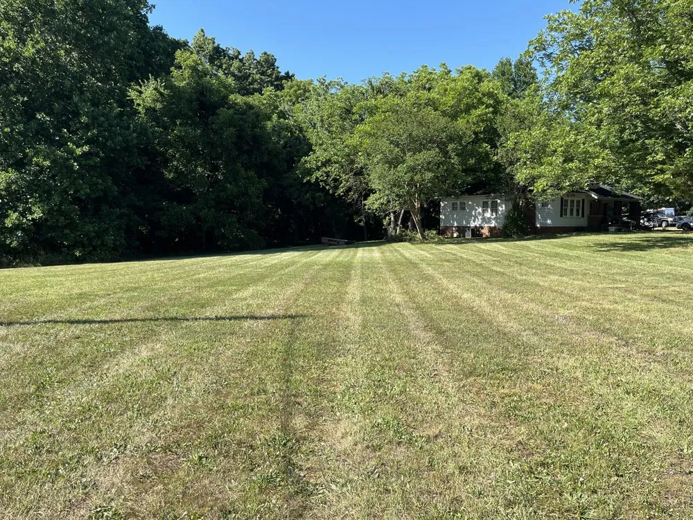 Reliable yard maintenance in Iron station, NC - Grass Daddy’s