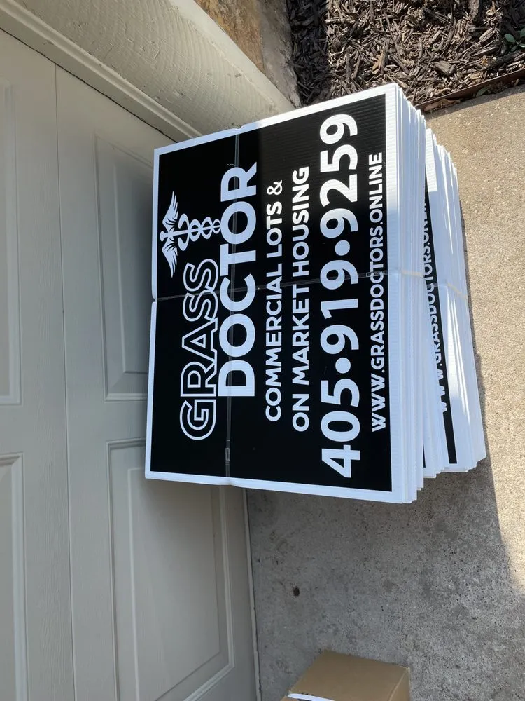 Affordable yard maintenance in Oklahoma City, OK by Grass Doctor