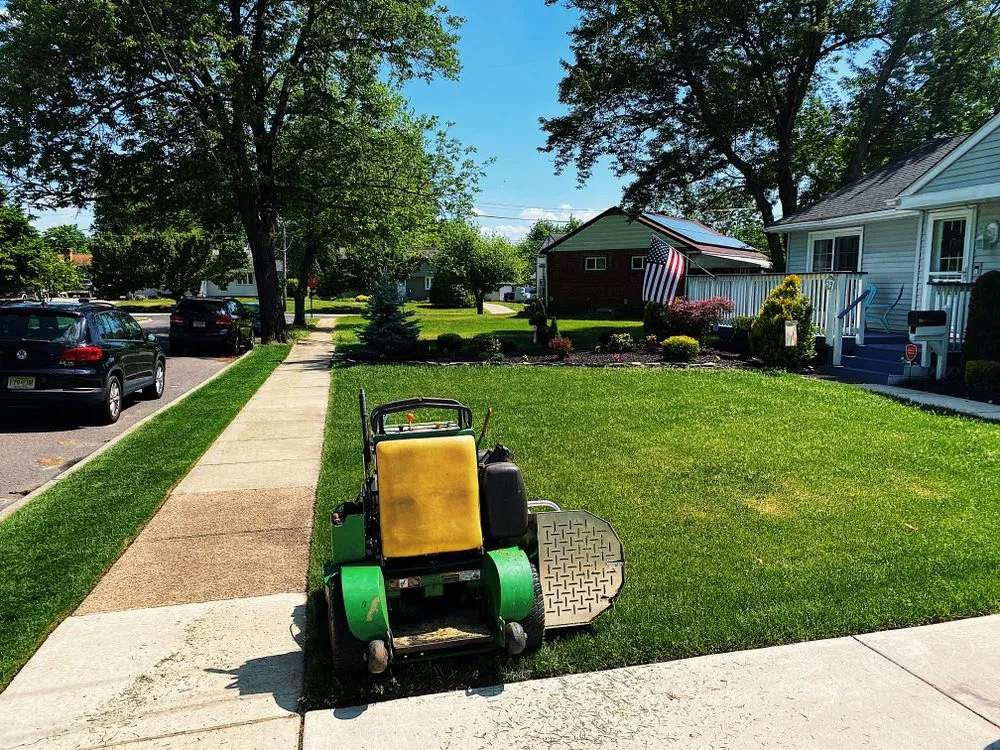 Affordable yard maintenance near you in Eastampton Township, NJ by Grass Doctors
