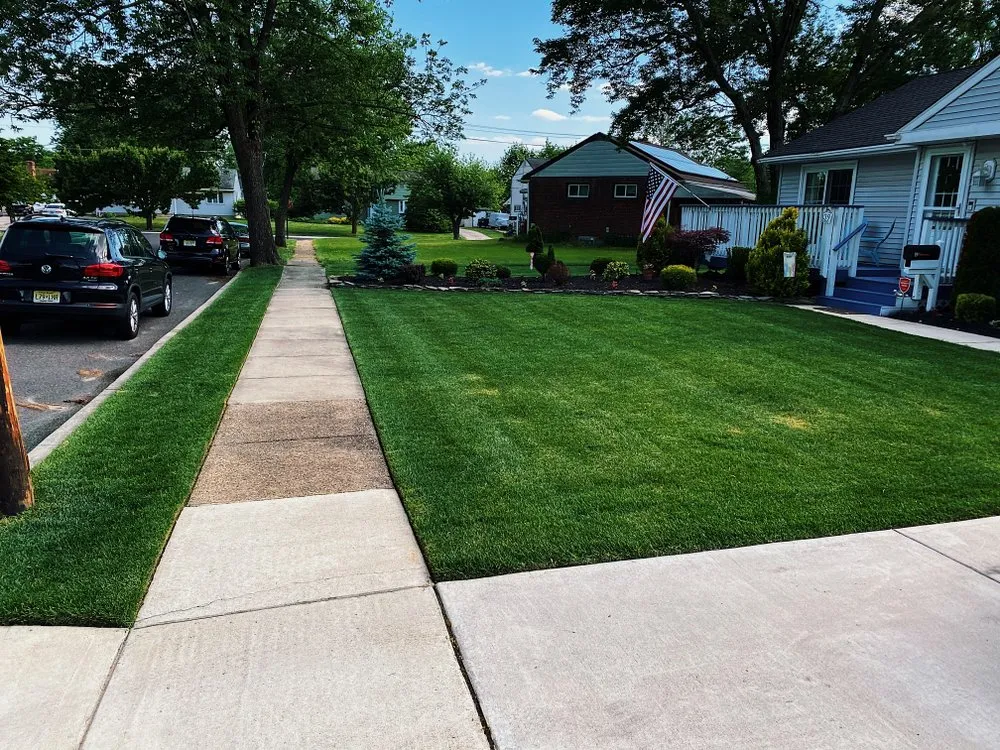 Affordable garden landscaping in Eastampton Township, NJ by Grass Doctors