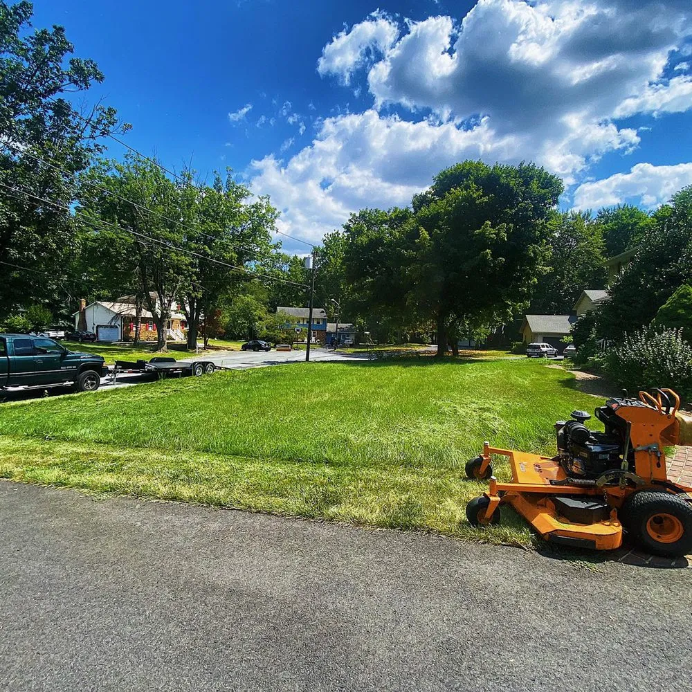 Custom landscaping services in Eastampton Township, NJ by Grass Doctors