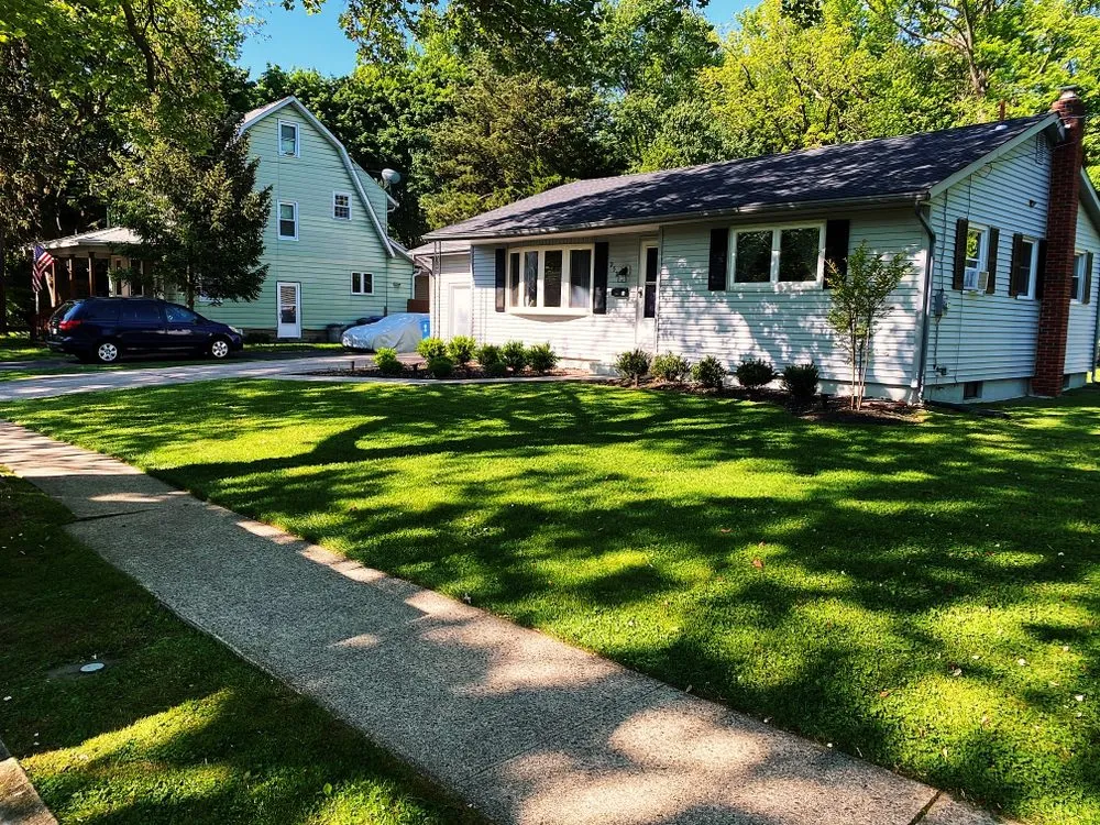 Custom lawn mowing service experts serving Eastampton Township, NJ - Grass Doctors