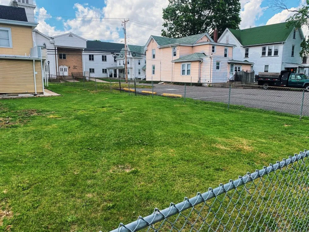 Custom yard maintenance in Eastampton Township, NJ - Grass Doctors