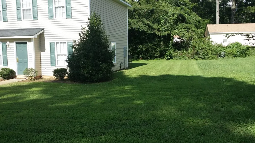 Reliable landscape installation in Charlotte, NC by Grass Gatorz