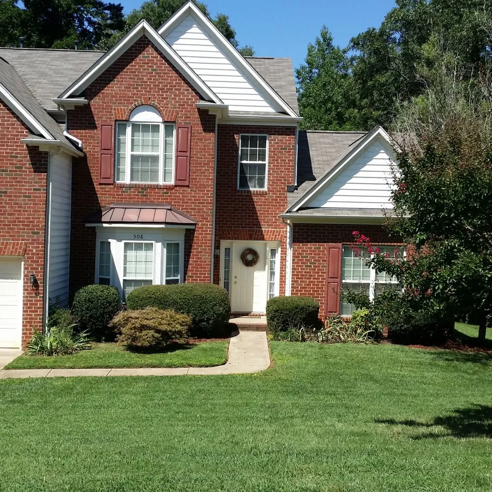 Trusted lawn care service for year-round maintenance across Charlotte, NC - Grass Gatorz