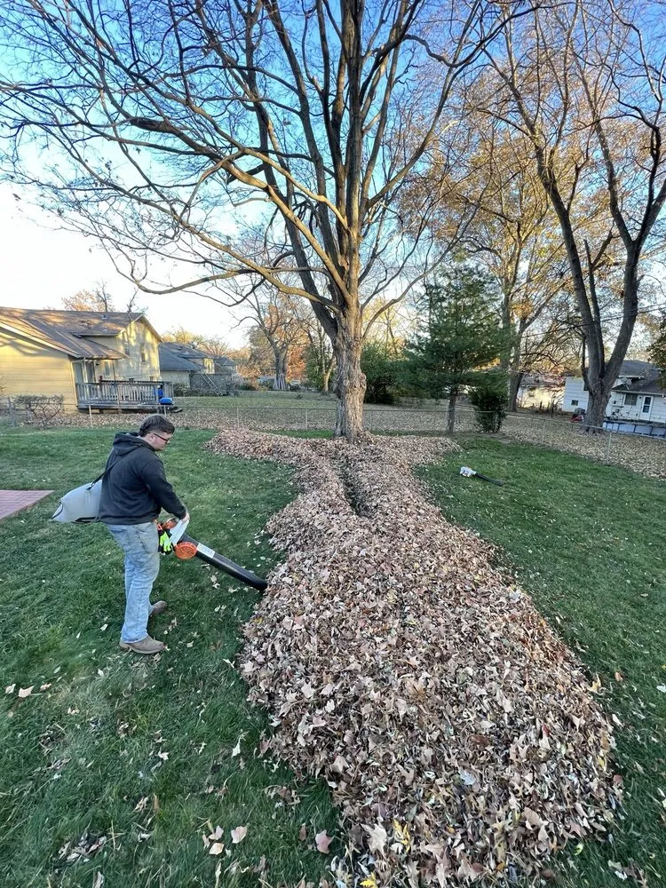 Expert garden landscaping for homes across Holt, MO - Grass Geeks