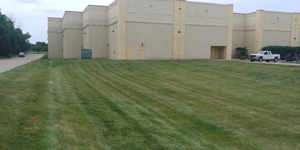 Top-rated garden landscaping for residential properties in Des Moines, IA by GRASS GRABBERS Lawn & Landscape