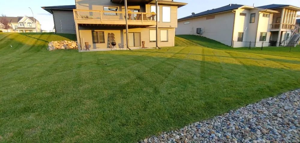 Reliable landscape installation experts serving Des Moines, IA - GRASS GRABBERS Lawn & Landscape