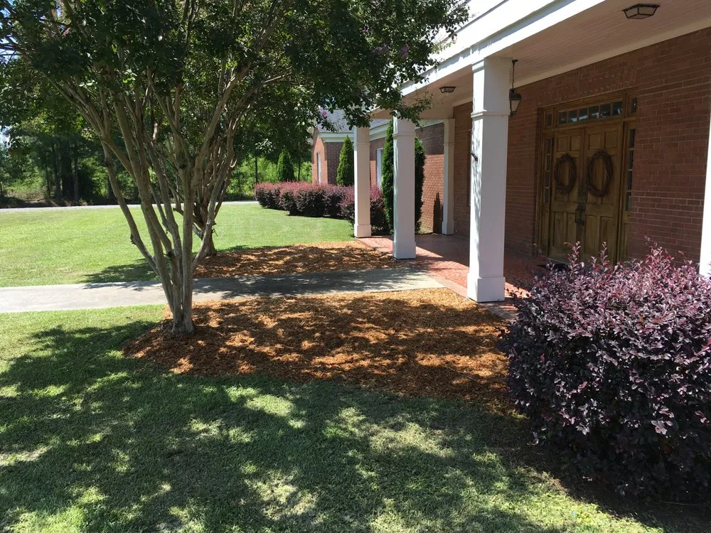 Trusted yard maintenance in Florence, SC by Grass Guru