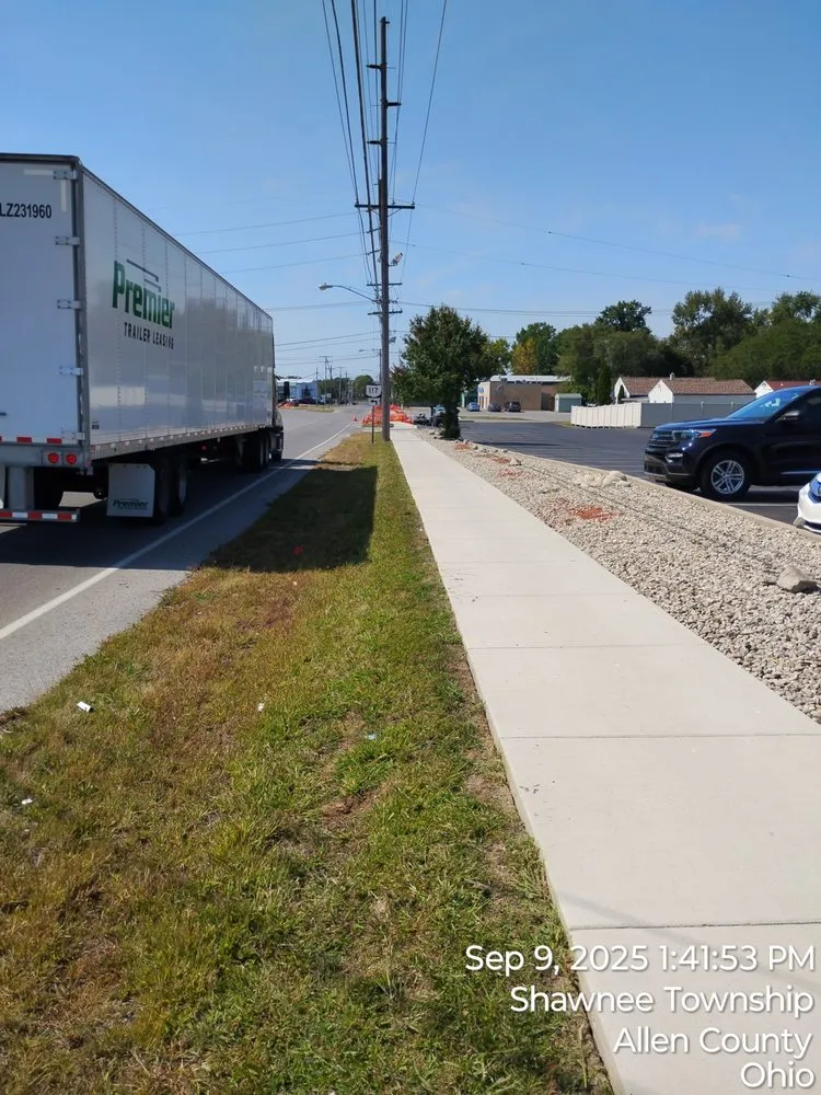 Top-rated yard cleanup service in Lima, OH by Grass Guru