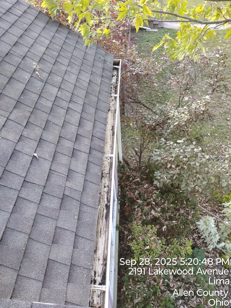 Affordable yard maintenance experts serving Lima, OH - Grass Guru