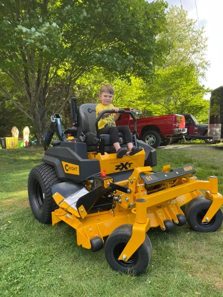 Expert yard maintenance in Stuart, VA - Grass Guys lawn care and power washing