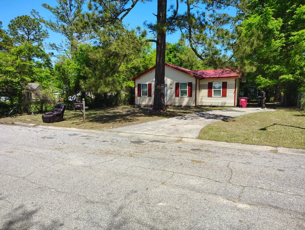 Reliable landscaping services in Macon, GA by Grass Hoggers