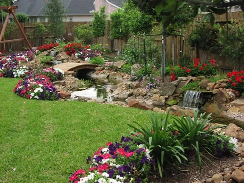 Trusted garden landscaping for residential properties across Houston, TX - Grass Hopper