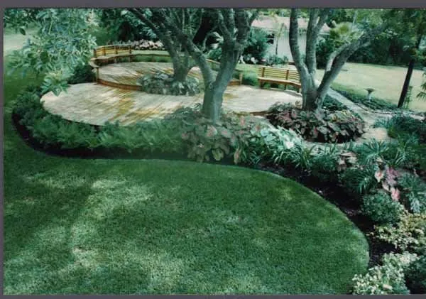 Reliable outdoor landscaping for year-round maintenance in Houston, TX by Grass Hopper