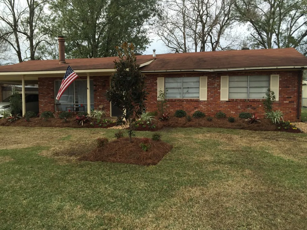 Top-rated outdoor landscaping in Alexandria, LA - Grass Hopper Lawn Care