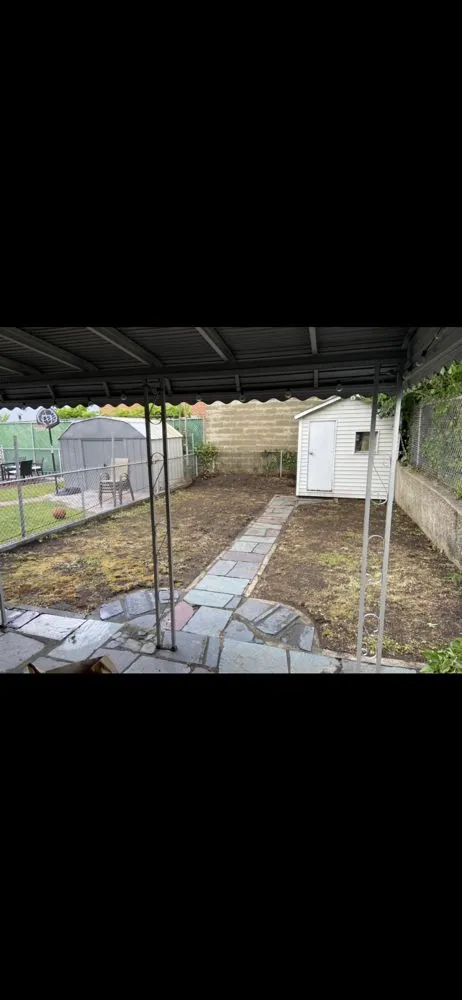 Expert lawn care service in Queens, NY - Grass-Hoppers Landscaping